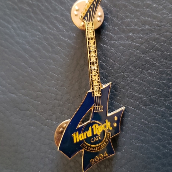 6 piece set of Hard Rock Cafe Guitar pins/Excell - Picture 4 of 7